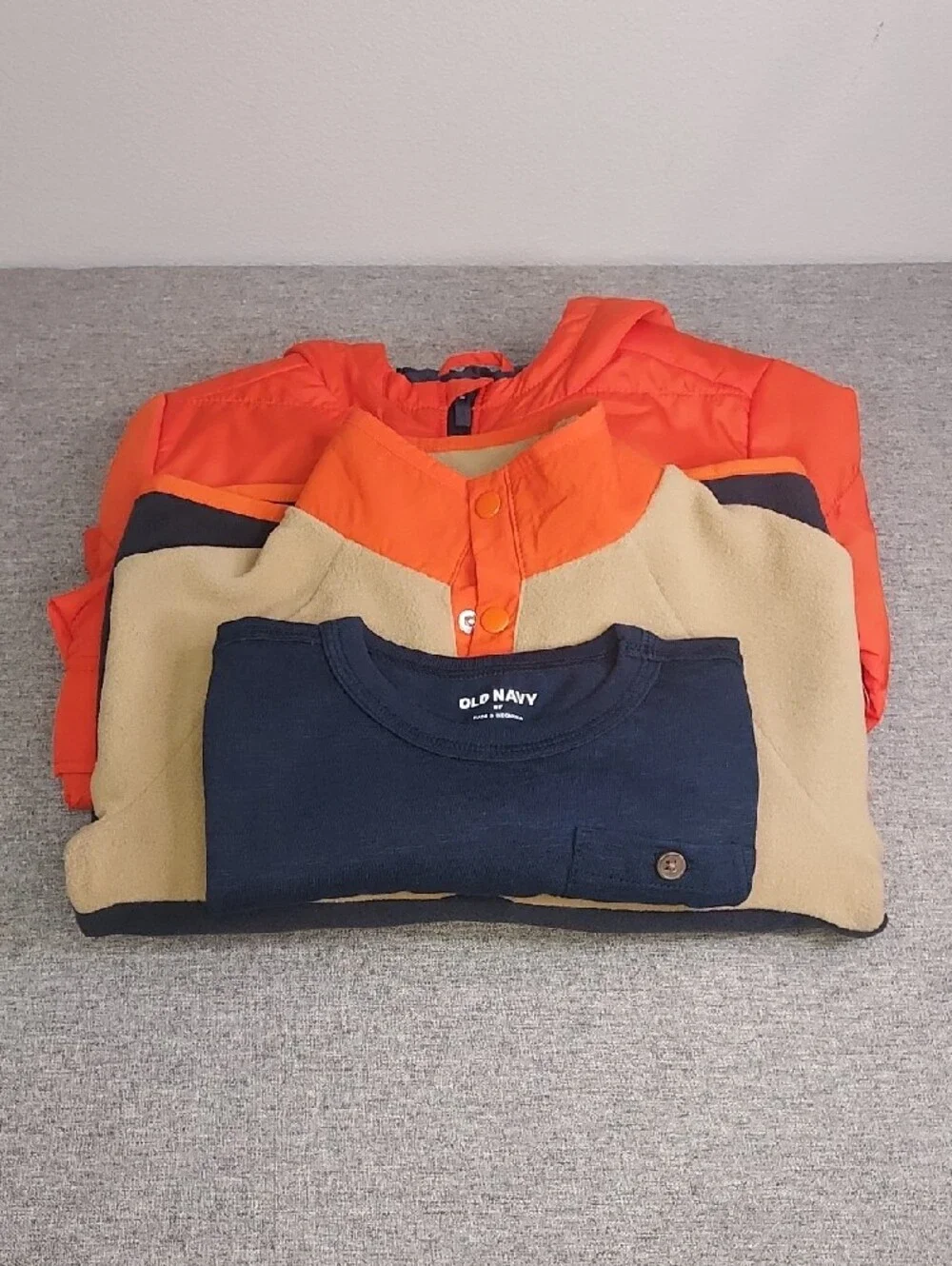 Old Navy 3-Piece Set Orange Quilted Jacket Colorblock Fleece T-Shirt Size 5T NWT